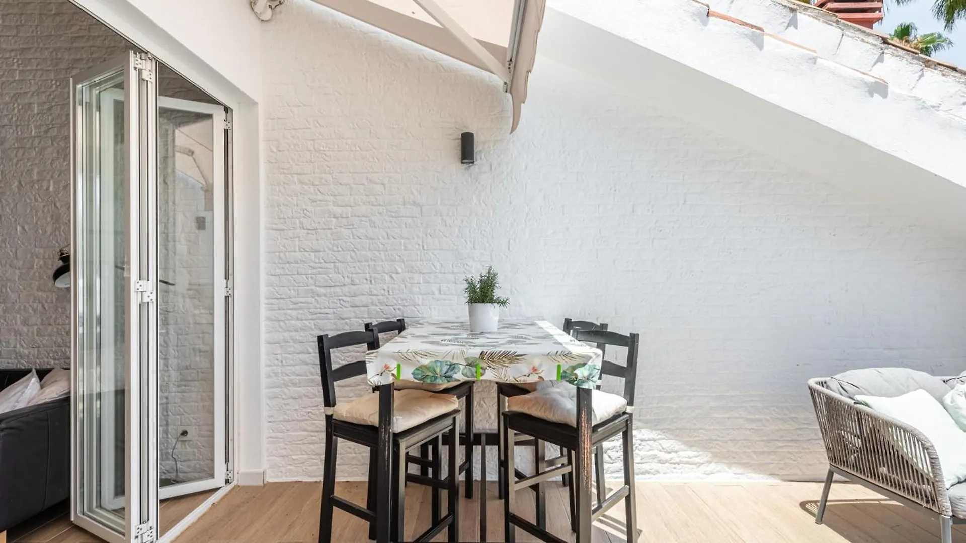 Agrupadas, Family Apartment With Amazing Location Marbella